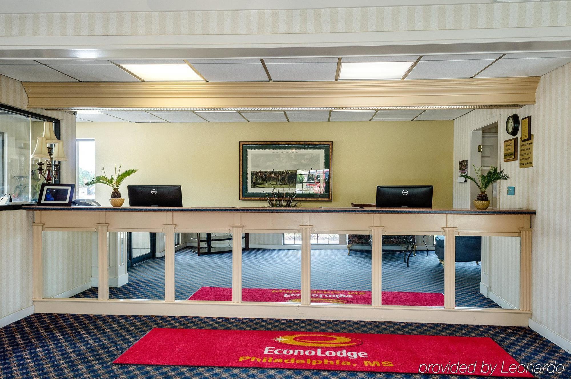 Econo Lodge Inn & Suites Филаделфия Екстериор снимка