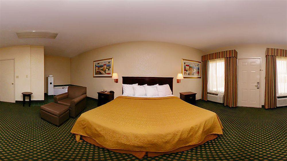 Econo Lodge Inn & Suites Филаделфия Екстериор снимка